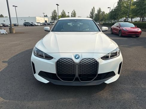 Used 2025 BMW i4 xDrive40i w/ Parking Assistance Package AWD/4WD image 2