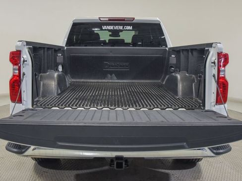 Used 2023 Chevrolet Silverado 1500 LT AWD/4WD image 7