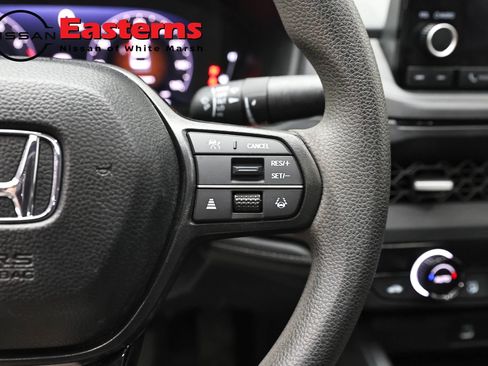 Used 2025 Honda Accord SE image 15