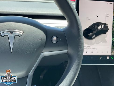 Used 2023 Tesla Model Y Long Range AWD/4WD image 45