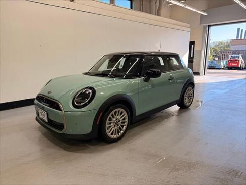 New 2026 MINI Cooper S image 1