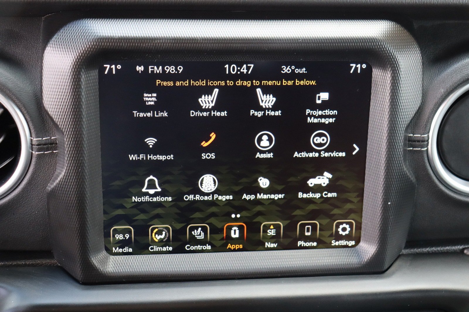 Used 2022 Jeep Wrangler Unlimited Sahara w/ Cold Weather Group AWD/4WD image 28