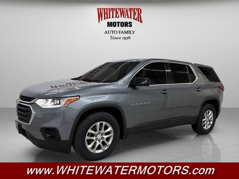 Used 2018 Chevrolet Traverse LS FWD image 1