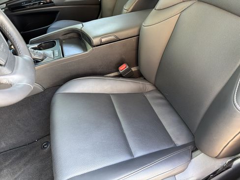 Used 2023 Lexus ES 350 w/ Premium Package FWD image 17