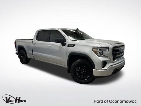 Used 2022 GMC Sierra 1500 Elevation image 1