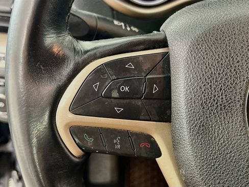 Used 2014 Jeep Cherokee Latitude w/ Comfort/Convenience Group AWD/4WD image 13