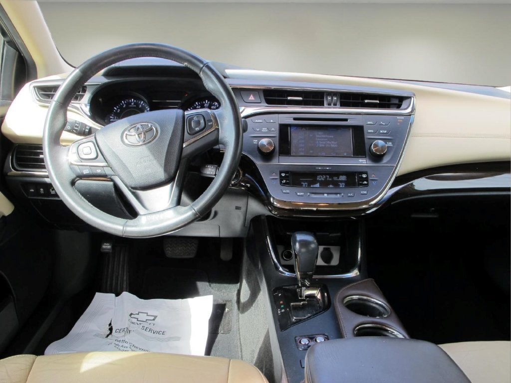 Used 2014 Toyota Avalon XLE Touring FWD image 19