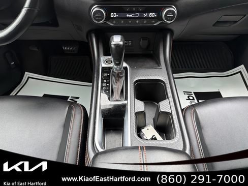 Used 2023 Nissan Sentra SR w/ SR Premium Package FWD image 26