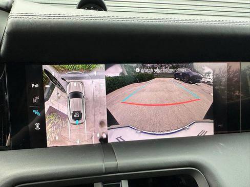 Used 2026 Porsche Taycan 4S image 33