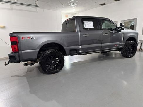 Used 2023 Ford F350 Platinum image 10