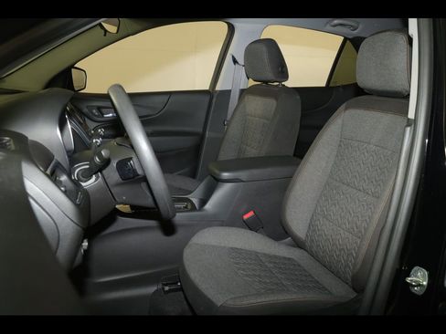 Used 2022 Chevrolet Equinox LT image 22