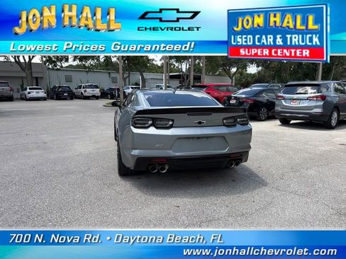 Used 2023 Chevrolet Camaro SS RWD image 9