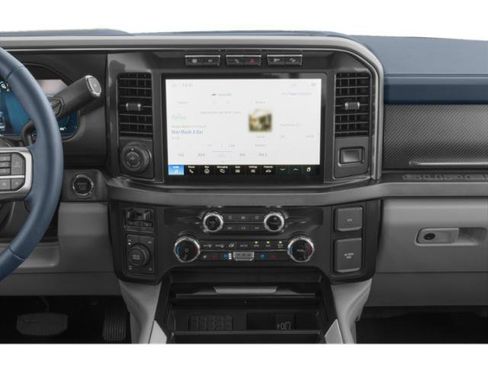 Used 2024 Ford F250 XLT w/ Black Appearance Package AWD/4WD image 9