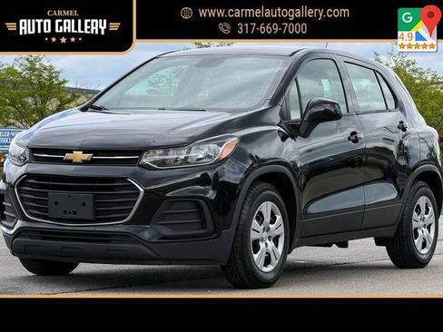Used 2018 Chevrolet Trax LS FWD image 1