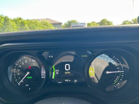 Used 2024 Jeep Wrangler High Altitude AWD/4WD image 26