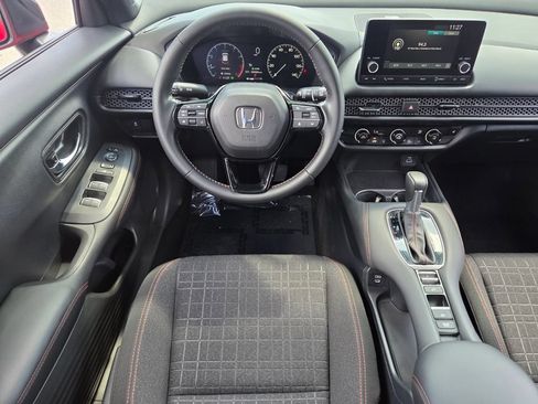 Certified 2025 Honda HR-V Sport image 12