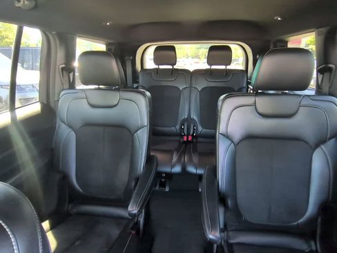 Used 2023 Jeep Grand Cherokee L Laredo AWD/4WD image 24