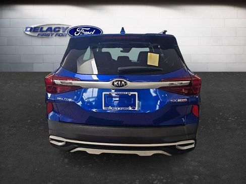 Used 2021 Kia Seltos SX w/ SX Sunroof Package AWD/4WD image 6