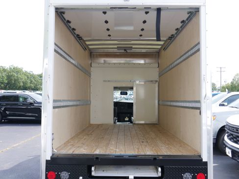 New 2025 Chevrolet Express 3500 w/ Power Convenience Package image 10