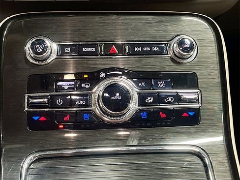 Used 2023 Lincoln Nautilus Reserve w/ Equipment Group 201A image 16