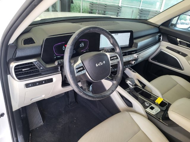 Certified 2024 Kia Telluride S w/ S Sunroof Package FWD image 9