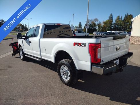Used 2017 Ford F350 XLT w/ FX4 4x4 Off Road Package image 3