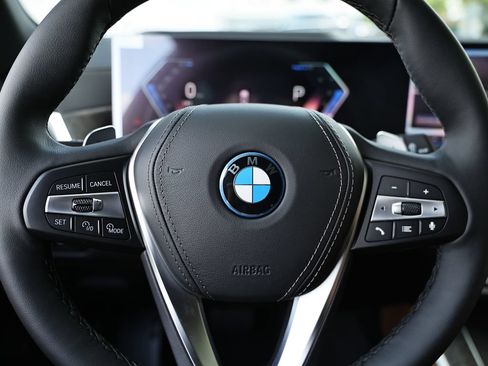 New 2026 BMW X5 xDrive50e w/ Premium Package AWD/4WD image 33
