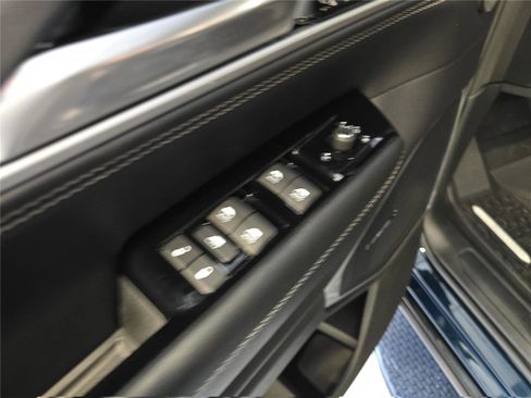 New 2026 Jeep Grand Wagoneer Limited AWD/4WD image 20