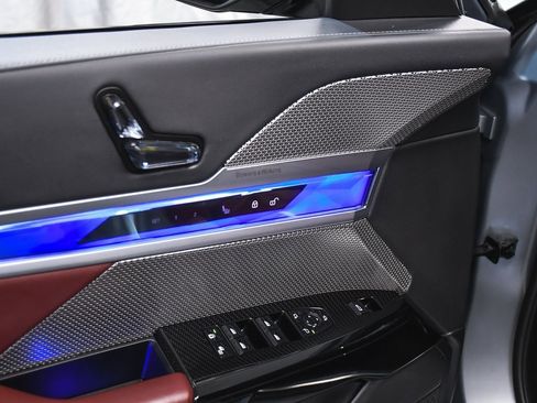 Used 2023 BMW i7 xDrive60 image 10