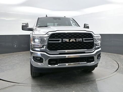 Used 2024 RAM 2500 Big Horn w/ Safety Group AWD/4WD image 2