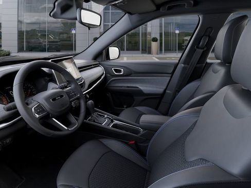 New 2026 Jeep Compass Latitude image 22