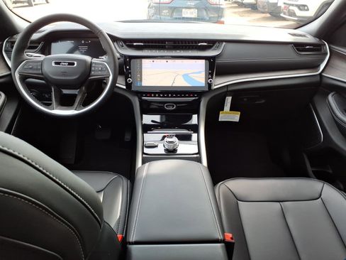New 2026 Jeep Grand Cherokee Limited Reserve AWD/4WD image 8