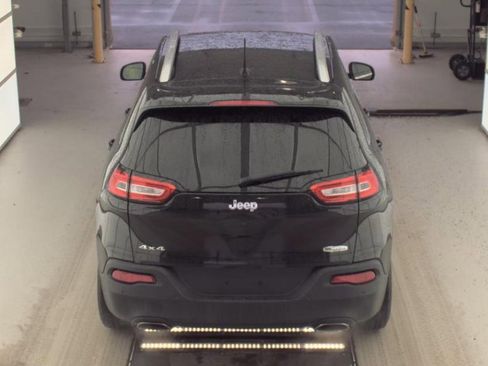 Used 2016 Jeep Cherokee Latitude w/ Safety/Convenience Group image 4