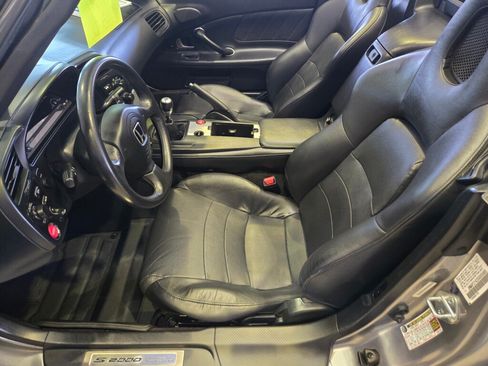 Used 2005 Honda S2000 image 11