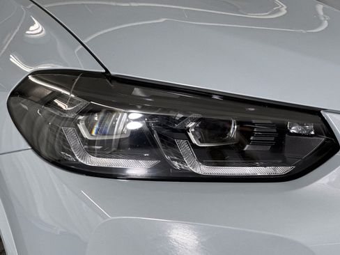 Used 2024 BMW X3 sDrive30i w/ M Sport Package RWD image 10