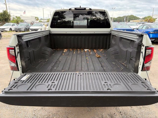 Used 2024 Nissan Titan PRO-4X w/ Pro-4x Utility Package AWD/4WD image 19