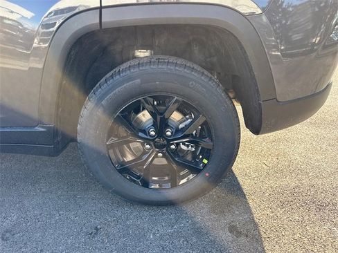 New 2026 Jeep Grand Cherokee Laredo image 30