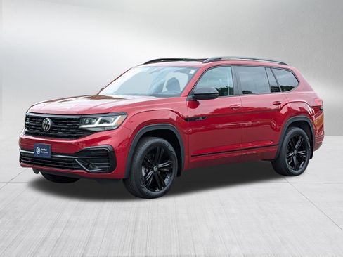 Certified 2023 Volkswagen Atlas SEL R-Line AWD/4WD image 3