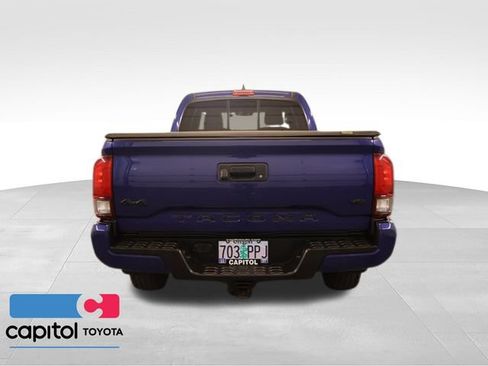 Certified 2022 Toyota Tacoma SR5 w/ Black Out Package (TMS) AWD/4WD image 4
