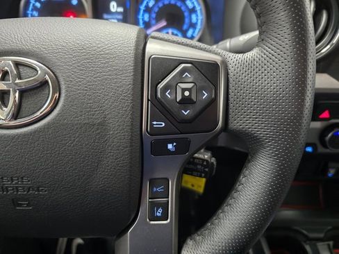 Used 2022 Toyota Tacoma SR5 image 21