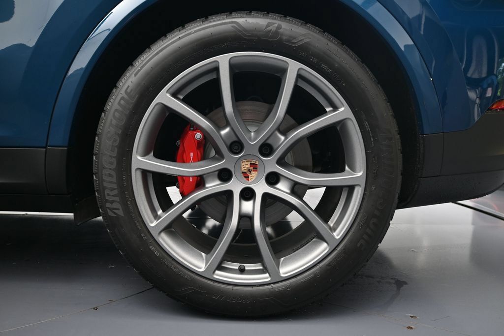 Certified 2026 Porsche Cayenne S AWD/4WD image 37