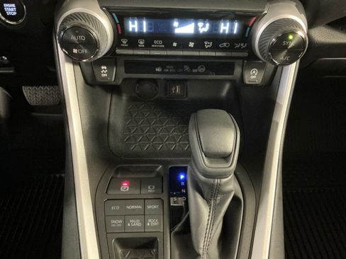 Certified 2025 Toyota RAV4 XLE image 18