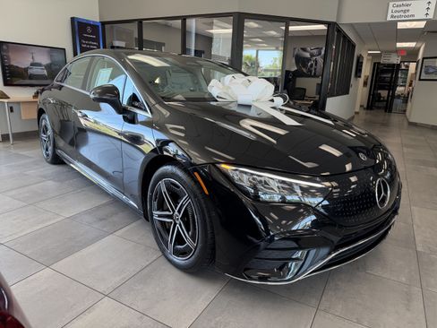 Used 2023 Mercedes-Benz EQE 350+ 4MATIC Sedan image 2