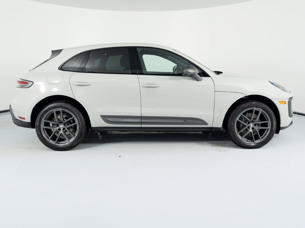 Certified 2026 Porsche Macan Turbo AWD/4WD image 11