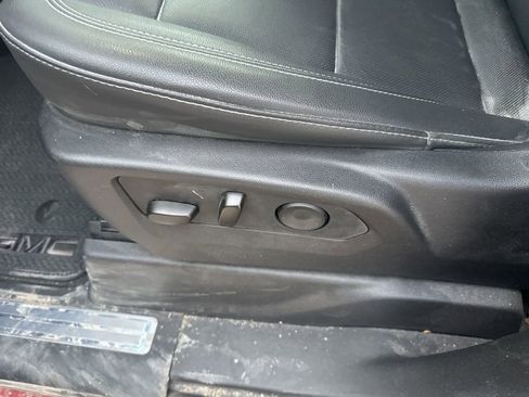 Used 2025 GMC Sierra 1500 SLT w/ SLT Premium Plus Package image 19