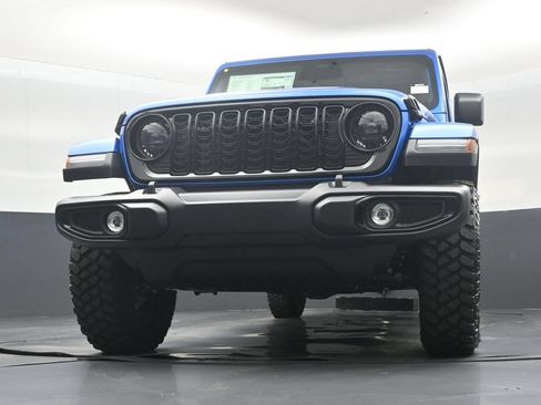 New 2026 Jeep Gladiator Sport AWD/4WD image 39