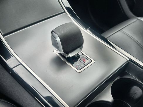 Used 2026 Land Rover Range Rover Velar S image 27