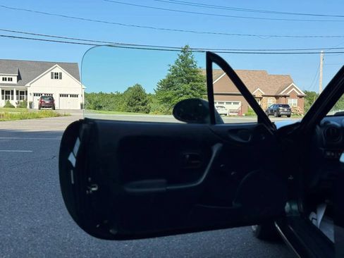 Used 1999 MAZDA MX-5 Miata RWD image 11