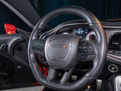 Used 2022 Dodge Challenger R/T Scat Pack RWD image 18