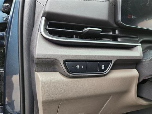 Used 2025 Kia Carnival SX FWD image 24